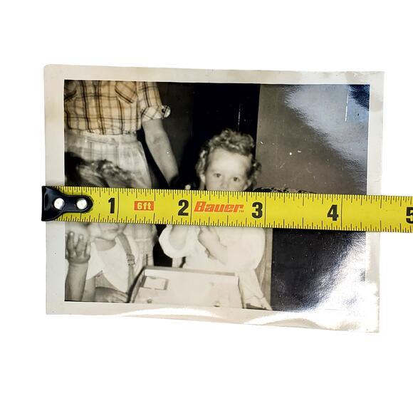 Vtg Baby First Birthday Monochrome Photography Found Snapshot Landscape B&W - Picture 4 of 4